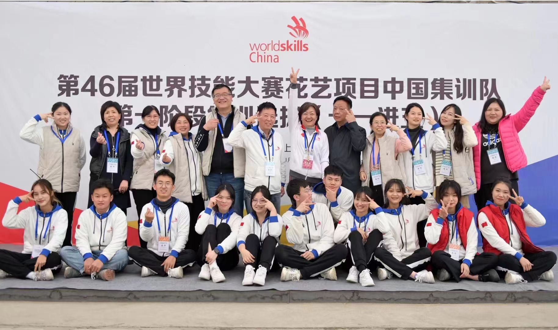 朱迎迎宣传报道照片 (4).jpg