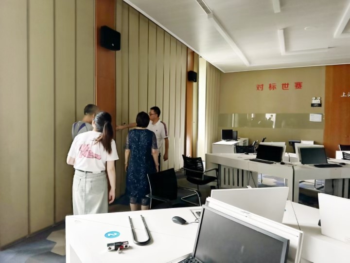 9月3日检查徐汇校区.jpg