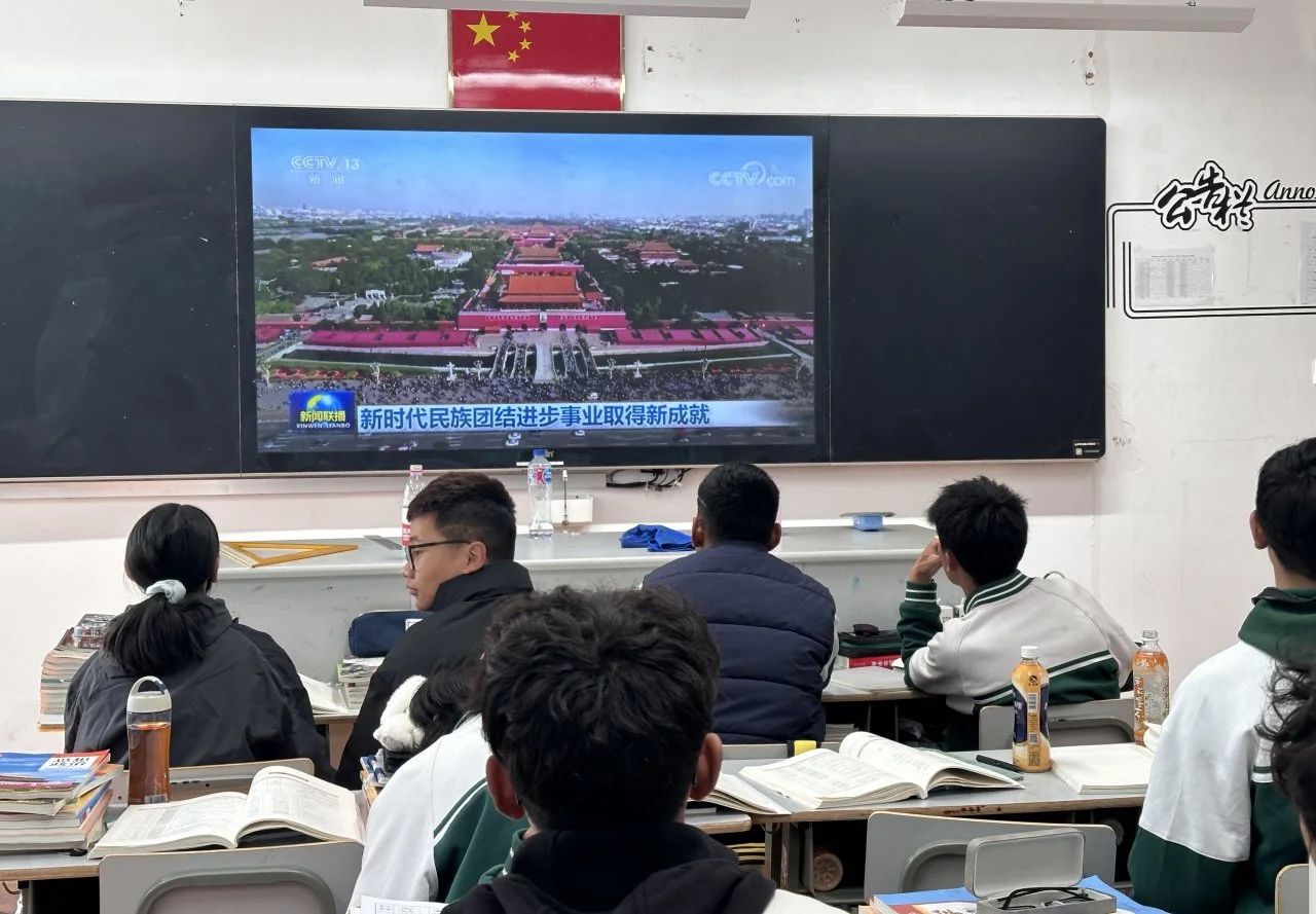 65ec46861acbe74dc38eed317b0ffe78.jpg 65ec46861acbe74dc38eed317b0ffe78.jpg