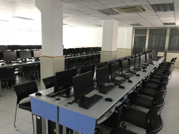 工程造价实训室.jpg 工程造价实训室.jpg